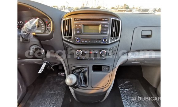 Sayi Imported Hyundai Accent White Mota in Import - Dubai a Ashanti Sayi Imported Hyundai Accent White Mota in Import - Dubai a Ashanti
