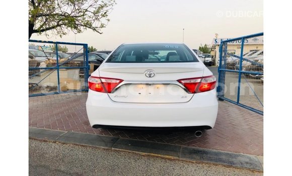 Buy Import Toyota Camry White Car in Import - Dubai in Ashanti Buy Import Toyota Camry White Car in Import - Dubai in Ashanti