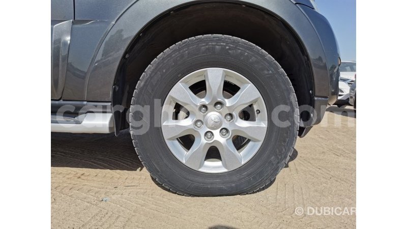 Big with watermark mitsubishi pajero ashanti import dubai 17691