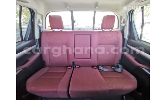 Sayi Imported Toyota Hilux White Mota in Import - Dubai a Ashanti Sayi Imported Toyota Hilux White Mota in Import - Dubai a Ashanti