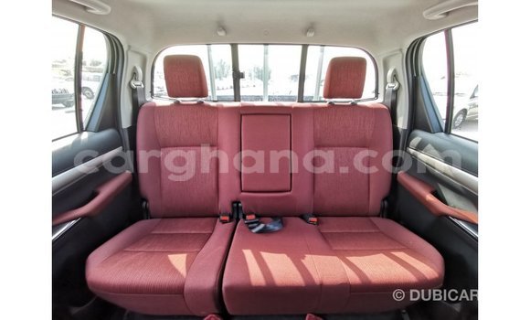 Ra Imported Toyota Hilux funfun Ọkọ̀ in Import - Dubai ni Ashanti Ra Imported Toyota Hilux funfun Ọkọ̀ in Import - Dubai ni Ashanti