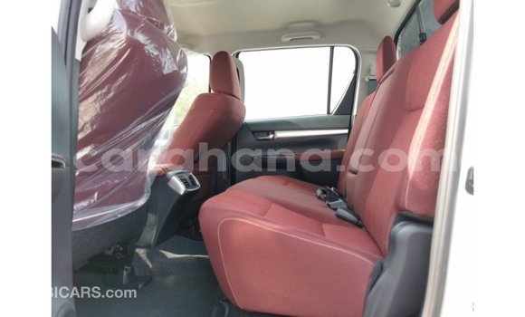 Buy Import Toyota Hilux White Car in Import - Dubai in Ashanti Buy Import Toyota Hilux White Car in Import - Dubai in Ashanti