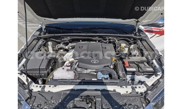 Ra Imported Toyota Hilux funfun Ọkọ̀ in Import - Dubai ni Ashanti Ra Imported Toyota Hilux funfun Ọkọ̀ in Import - Dubai ni Ashanti