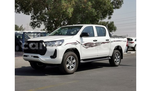 Ra Imported Toyota Hilux funfun Ọkọ̀ in Import - Dubai ni Ashanti Ra Imported Toyota Hilux funfun Ọkọ̀ in Import - Dubai ni Ashanti