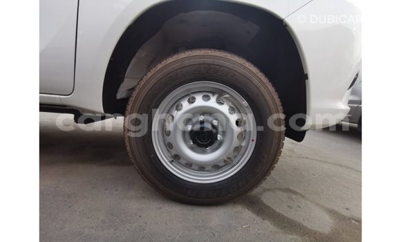 Buy Import Toyota Hilux White Car in Import - Dubai in Ashanti Buy Import Toyota Hilux White Car in Import - Dubai in Ashanti