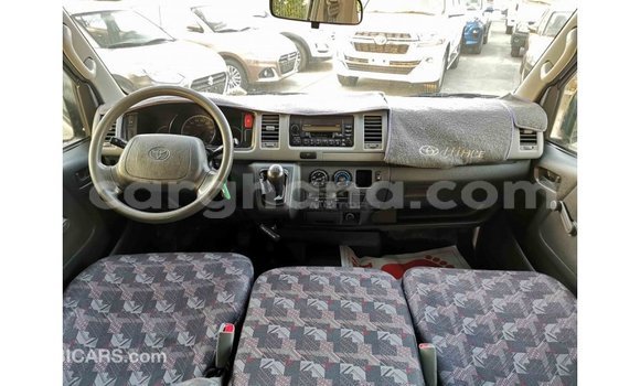 Sayi Imported Toyota Hiace White Mota in Import - Dubai a Ashanti Sayi Imported Toyota Hiace White Mota in Import - Dubai a Ashanti