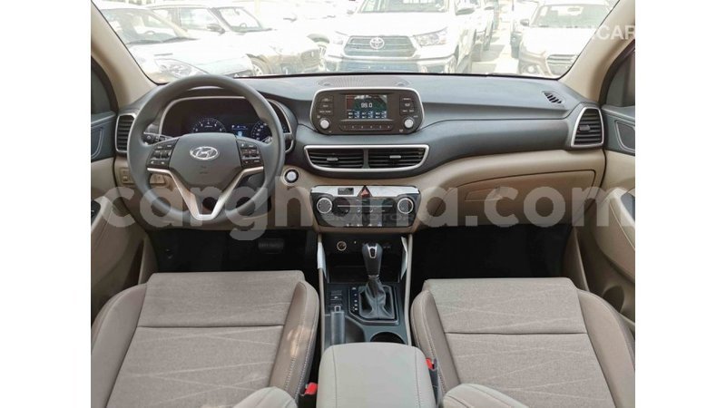 Big with watermark hyundai tucson ashanti import dubai 17744