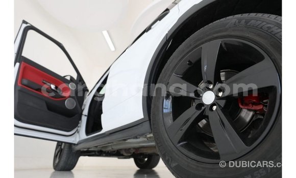 Buy Import Land Rover Range Rover White Car in Import - Dubai in Ashanti Buy Import Land Rover Range Rover White Car in Import - Dubai in Ashanti
