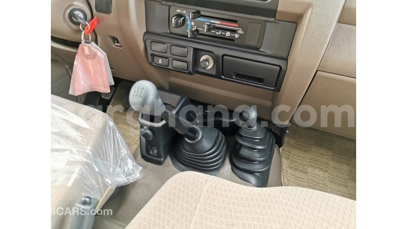 Big with watermark toyota land cruiser ashanti import dubai 17754