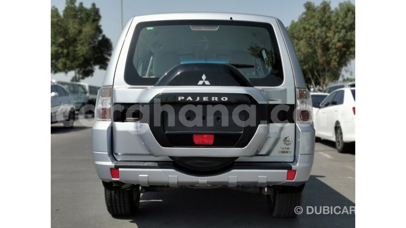 Big with watermark mitsubishi pajero ashanti import dubai 17756