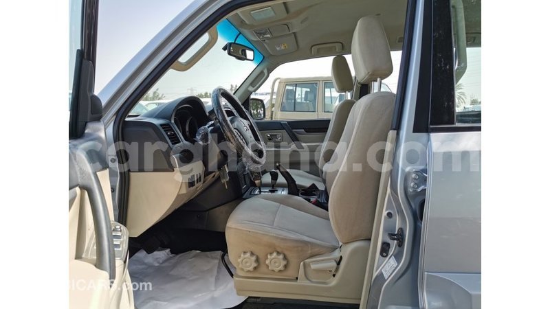 Big with watermark mitsubishi pajero ashanti import dubai 17756