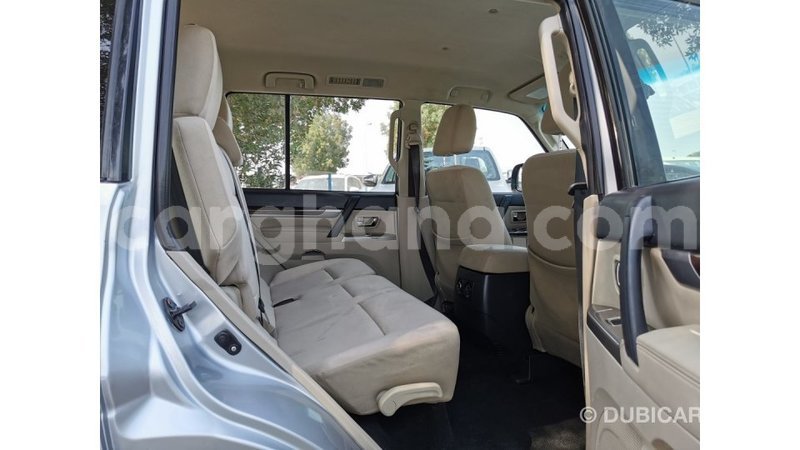 Big with watermark mitsubishi pajero ashanti import dubai 17756