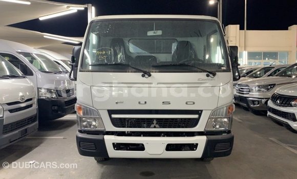 Ra Imported Mitsubishi Carisma funfun Ọkọ̀ in Import - Dubai ni Ashanti Ra Imported Mitsubishi Carisma funfun Ọkọ̀ in Import - Dubai ni Ashanti