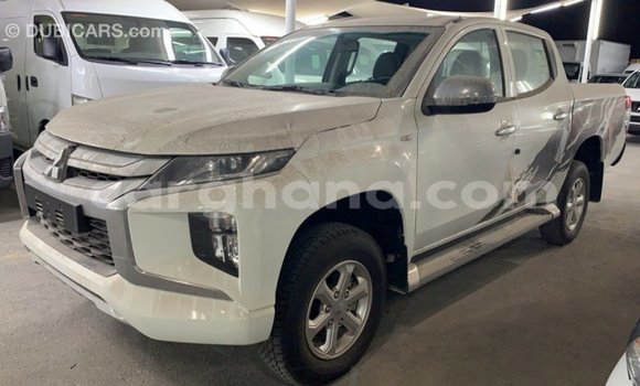 Buy Import Mitsubishi L200 White Car in Import - Dubai in Ashanti Buy Import Mitsubishi L200 White Car in Import - Dubai in Ashanti