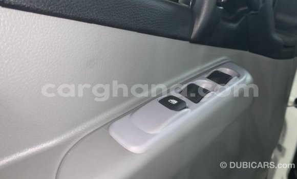 Ra Imported Mitsubishi Carisma funfun Ọkọ̀ in Import - Dubai ni Ashanti Ra Imported Mitsubishi Carisma funfun Ọkọ̀ in Import - Dubai ni Ashanti