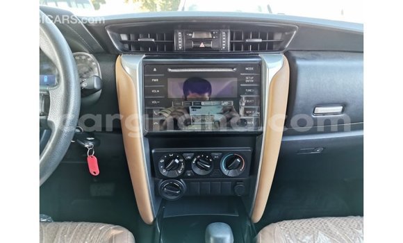 Buy Import Toyota Fortuner White Car in Import - Dubai in Ashanti Buy Import Toyota Fortuner White Car in Import - Dubai in Ashanti