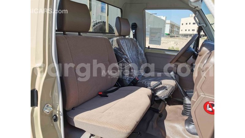 Big with watermark toyota land cruiser ashanti import dubai 17788