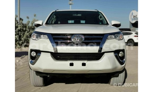 Buy Import Toyota Fortuner White Car in Import - Dubai in Ashanti Buy Import Toyota Fortuner White Car in Import - Dubai in Ashanti