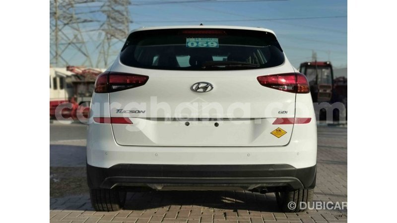 Big with watermark hyundai tucson ashanti import dubai 17798