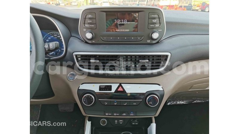 Big with watermark hyundai tucson ashanti import dubai 17798