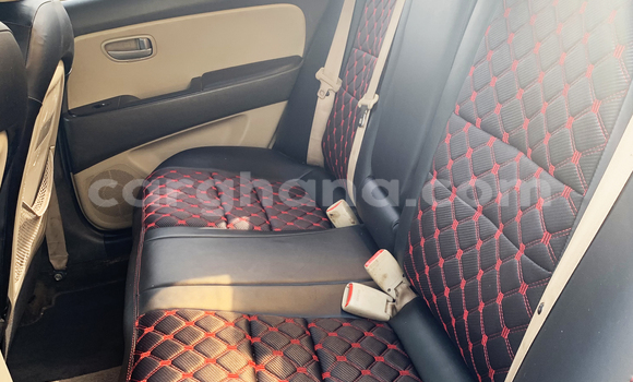 Buy Used Hyundai Elantra Blue Car in Accra in Greater Accra Buy Used Hyundai Elantra Blue Car in Accra in Greater Accra