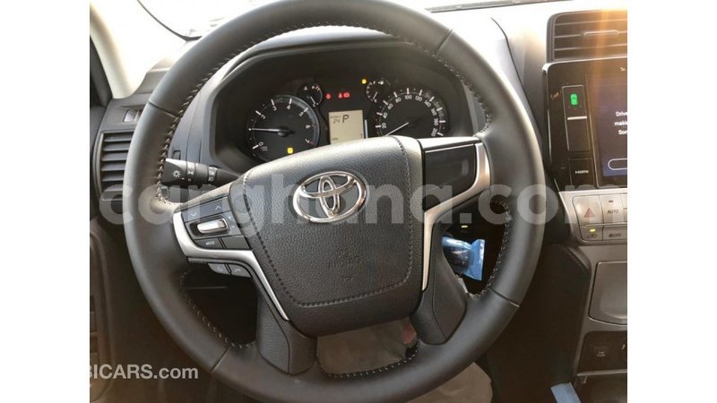 Big with watermark toyota prado ashanti import dubai 17817