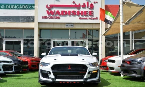 Ra Imported Ford Mustang funfun Ọkọ̀ in Import - Dubai ni Ashanti Ra Imported Ford Mustang funfun Ọkọ̀ in Import - Dubai ni Ashanti