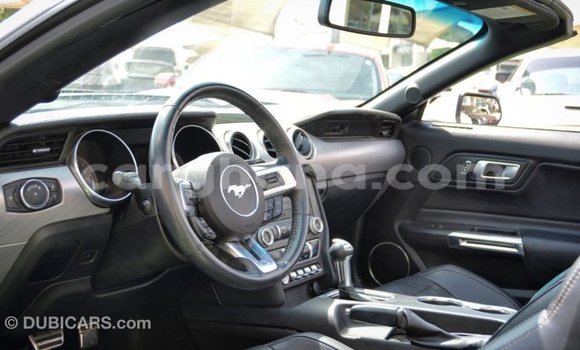 Ra Imported Ford Mustang funfun Ọkọ̀ in Import - Dubai ni Ashanti Ra Imported Ford Mustang funfun Ọkọ̀ in Import - Dubai ni Ashanti