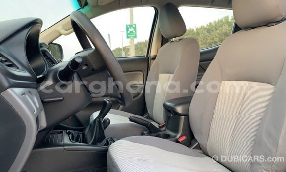 Ra Imported Mitsubishi L200 funfun Ọkọ̀ in Import - Dubai ni Ashanti Ra Imported Mitsubishi L200 funfun Ọkọ̀ in Import - Dubai ni Ashanti