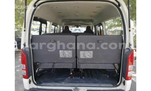 Ra Imported Toyota Hiace funfun Ọkọ̀ in Import - Dubai ni Ashanti Ra Imported Toyota Hiace funfun Ọkọ̀ in Import - Dubai ni Ashanti