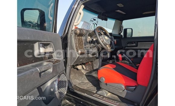 Sayi Imported Toyota FJ Cruiser Black Mota in Import - Dubai a Ashanti Sayi Imported Toyota FJ Cruiser Black Mota in Import - Dubai a Ashanti