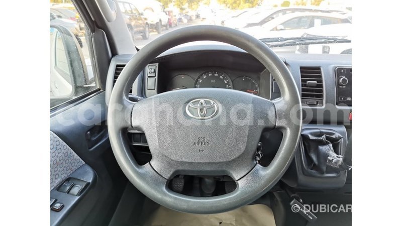 Big with watermark toyota hiace ashanti import dubai 17829