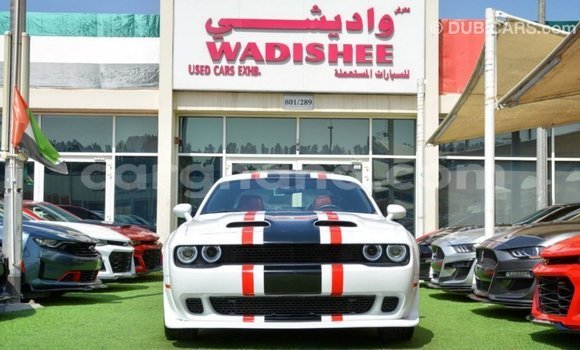 Buy Import Dodge Challenger White Car in Import - Dubai in Ashanti Buy Import Dodge Challenger White Car in Import - Dubai in Ashanti