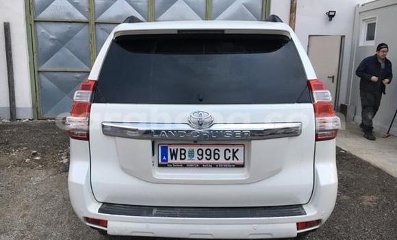Buy Used Toyota Land Cruiser Prado White Car in Accra in Greater Accra Buy Used Toyota Land Cruiser Prado White Car in Accra in Greater Accra