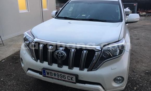 Buy Used Toyota Land Cruiser Prado White Car in Accra in Greater Accra Buy Used Toyota Land Cruiser Prado White Car in Accra in Greater Accra