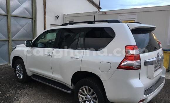 Buy Used Toyota Land Cruiser Prado White Car in Accra in Greater Accra Buy Used Toyota Land Cruiser Prado White Car in Accra in Greater Accra