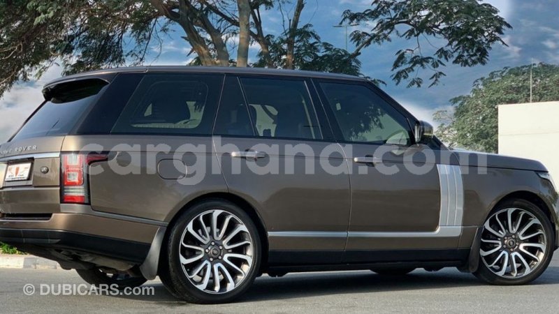 Big with watermark land rover range rover ashanti import dubai 17844