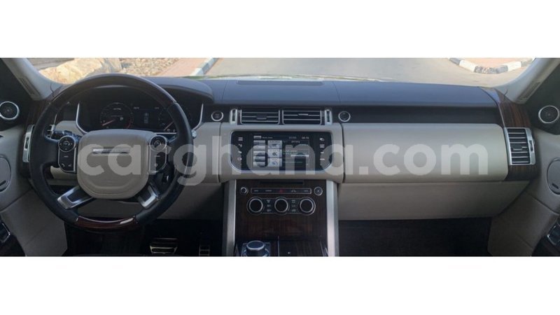 Big with watermark land rover range rover ashanti import dubai 17844