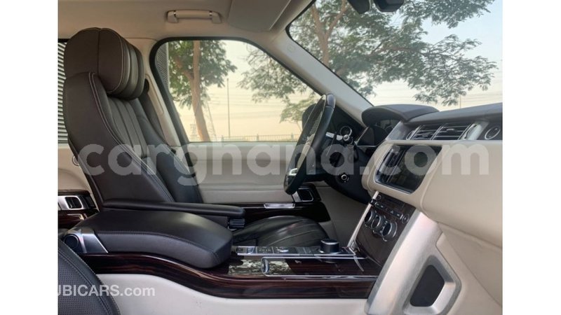 Big with watermark land rover range rover ashanti import dubai 17844