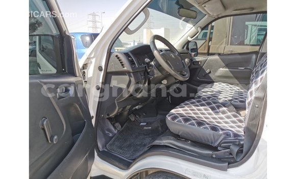Ra Imported Toyota Hiace funfun Ọkọ̀ in Import - Dubai ni Ashanti Ra Imported Toyota Hiace funfun Ọkọ̀ in Import - Dubai ni Ashanti
