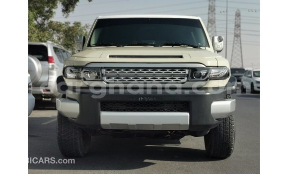 Buy Import Toyota FJ Cruiser Beige Car in Import - Dubai in Ashanti Buy Import Toyota FJ Cruiser Beige Car in Import - Dubai in Ashanti