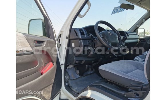 Sayi Imported Toyota Hiace White Mota in Import - Dubai a Ashanti Sayi Imported Toyota Hiace White Mota in Import - Dubai a Ashanti