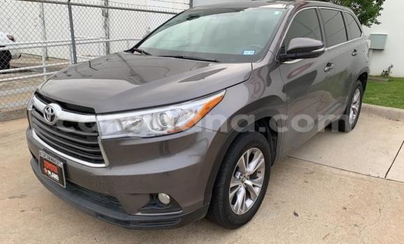 Ra Àlòkù Toyota Highlander Alagara Ọkọ̀ in Accra ni Greater Accra Ra Àlòkù Toyota Highlander Alagara Ọkọ̀ in Accra ni Greater Accra