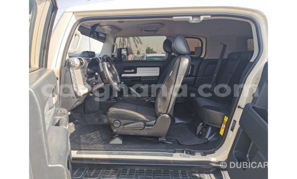 Buy Import Toyota FJ Cruiser Beige Car in Import - Dubai in Ashanti Buy Import Toyota FJ Cruiser Beige Car in Import - Dubai in Ashanti