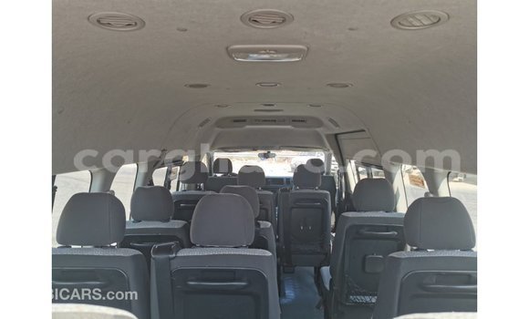 Sayi Imported Toyota Hiace White Mota in Import - Dubai a Ashanti Sayi Imported Toyota Hiace White Mota in Import - Dubai a Ashanti