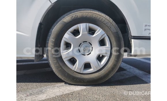 Sayi Imported Toyota Hiace White Mota in Import - Dubai a Ashanti Sayi Imported Toyota Hiace White Mota in Import - Dubai a Ashanti