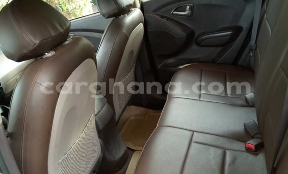Buy Used Hyundai Tucson Brown Car in Accra in Greater Accra Buy Used Hyundai Tucson Brown Car in Accra in Greater Accra