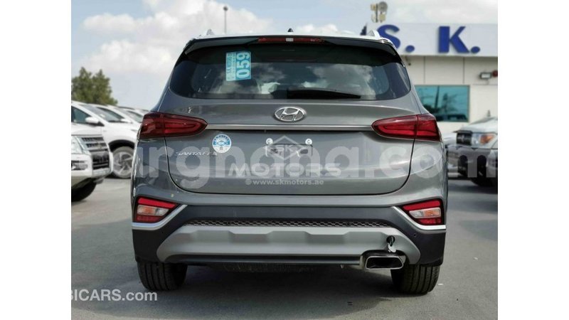 Big with watermark hyundai santa fe ashanti import dubai 17874