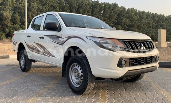Sayi Imported Mitsubishi L200 White Mota in Import - Dubai a Ashanti Sayi Imported Mitsubishi L200 White Mota in Import - Dubai a Ashanti