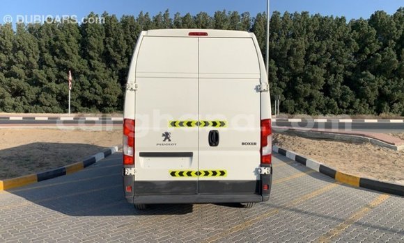 Ra Imported Peugeot 201 funfun Ọkọ̀ in Import - Dubai ni Ashanti Ra Imported Peugeot 201 funfun Ọkọ̀ in Import - Dubai ni Ashanti